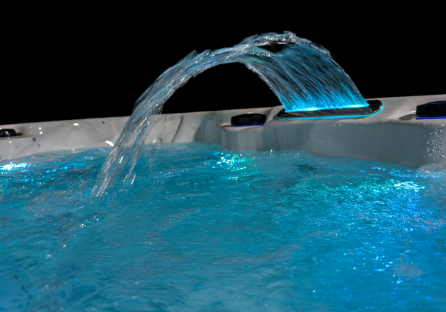 Monarch™ 6-7 Person Hot Tub - Image 2