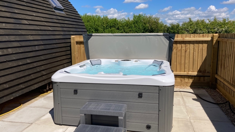 jubilee_hot_tub_3